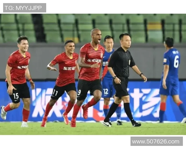 杭州羽毛球队以98分领跑挑战赛积分榜展现强劲实力